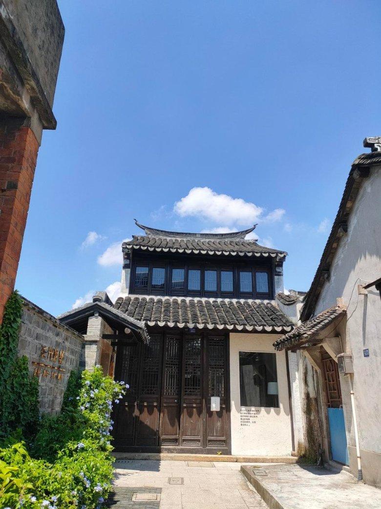 岳云鹏被金莎的恋爱细节冲击到,不得不说金莎的小男友好会啊!